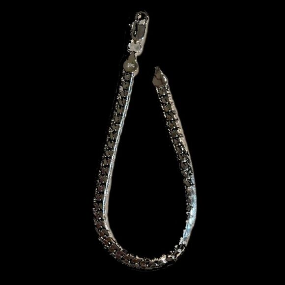 Silver Herringbone Bracelet NWT  - Picture 5 of 5